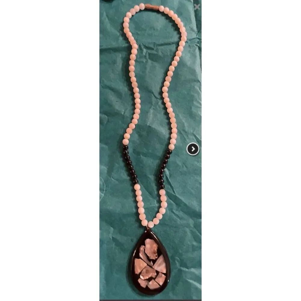 Vintage black & white Beaded Necklace with Inlay pendant